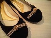 Sapatilha preta com strass. numero 39